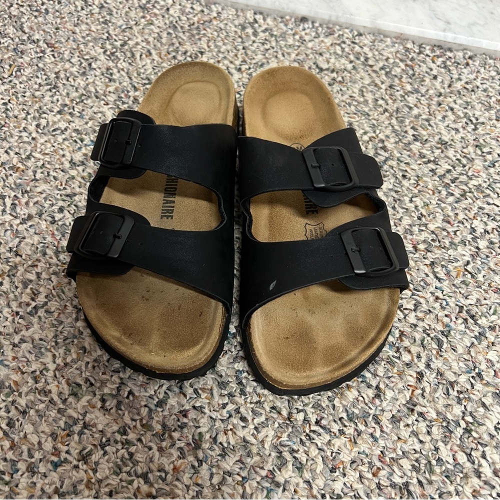 Cushionaire black strap sandles